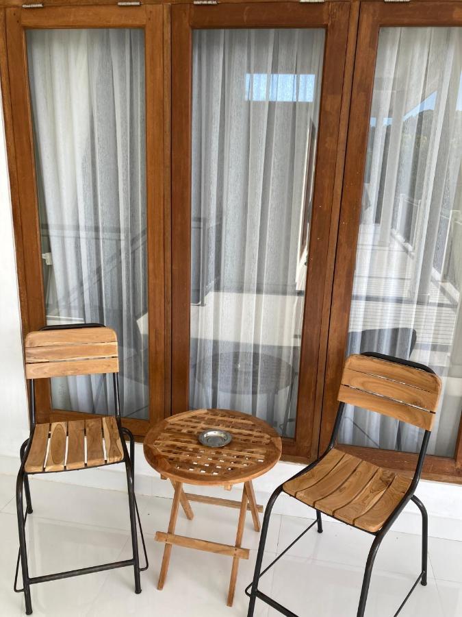 Villa Iris Homestay 울루와뚜 외부 사진