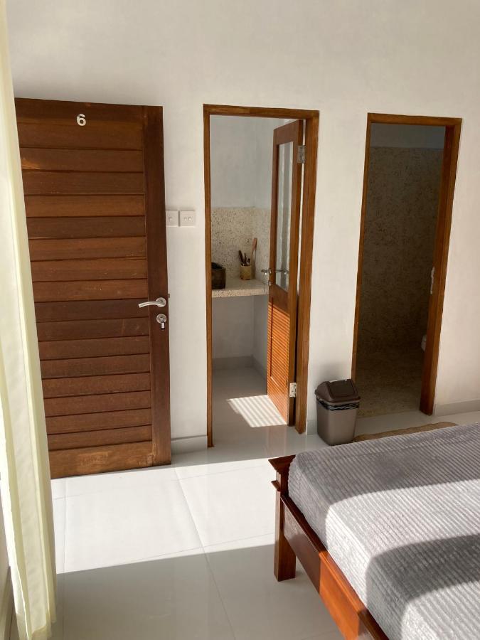 Villa Iris Homestay 울루와뚜 외부 사진