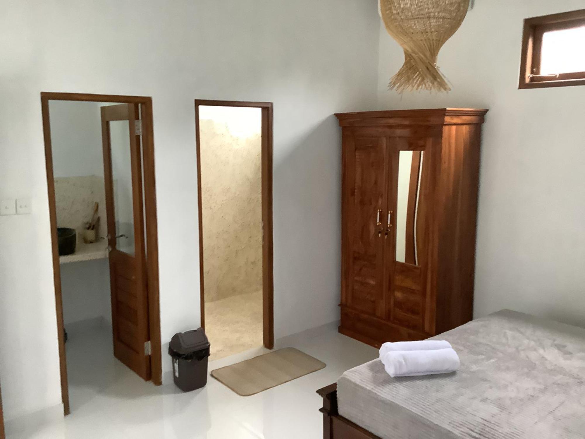 Villa Iris Homestay 울루와뚜 외부 사진